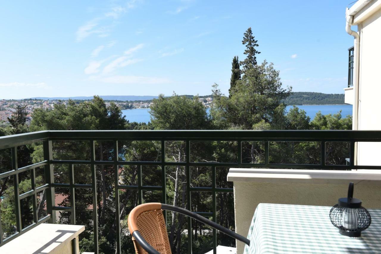 Villa Fani - Apartments In Trogir Exterior photo